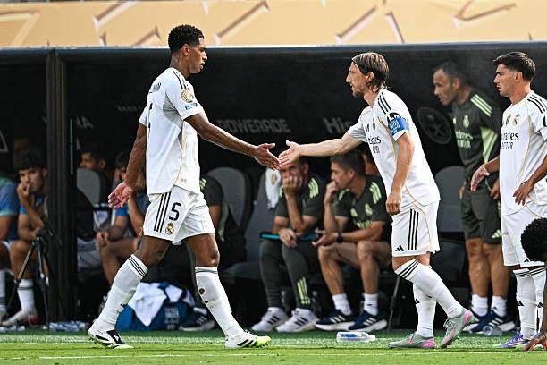 开云-典礼中场正式谢幕 莫德里奇完成皇马生涯最后一舞