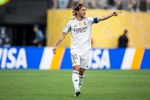 1752119943654092254.jpg 2224340127-612x612.jpg