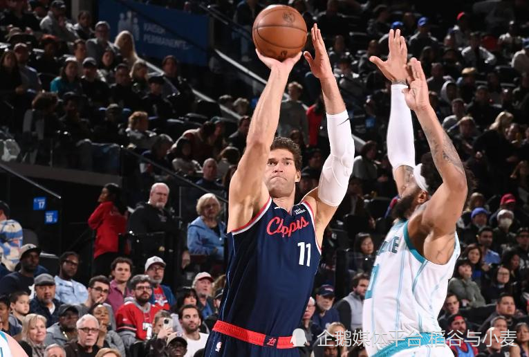 开云体育-长痛不如短痛，快船就应该赶紧放弃这位偶尔奏效的内线老将？