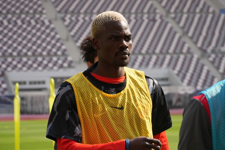 开云体育下载-直播吧：海港上午在多哈开启首堂冬训课，新援让·克劳德参与合练