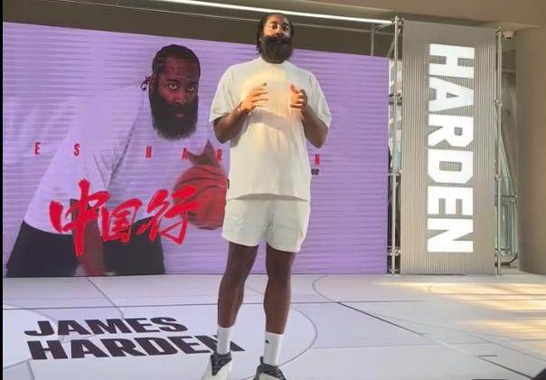 开云体育-炸裂发言！哈登：莫雷是骗子 我永远不会再和他一队