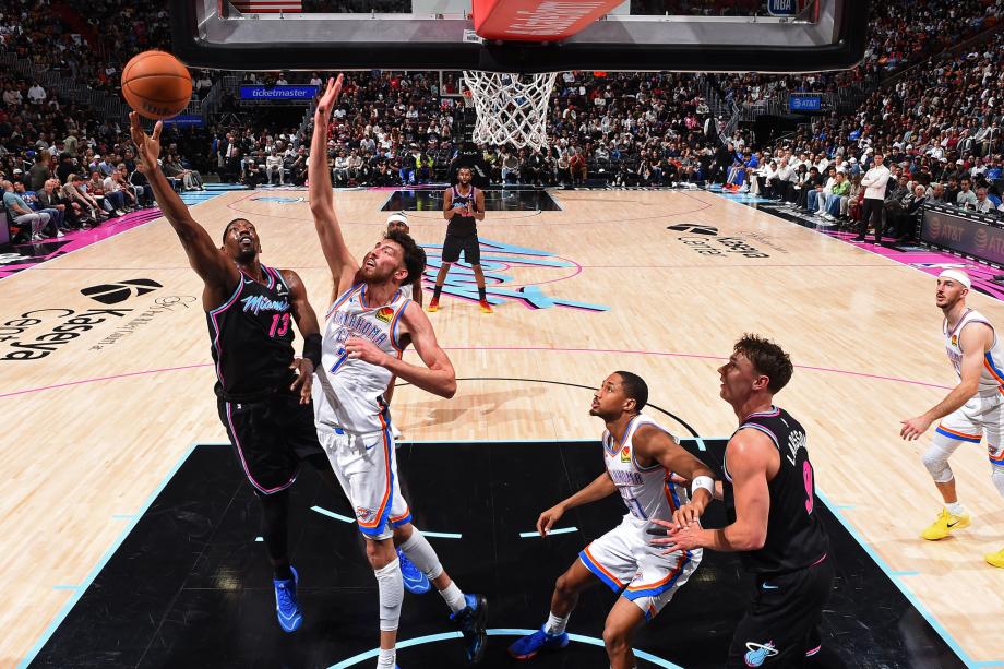 开云体育下载-亚历山大39分杰伦威伤退 热火送雷霆赛季第8败