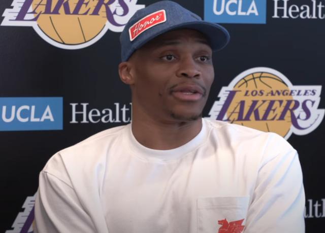 韦少采访敞开心扉：我牺牲最大 没有机会证明自己